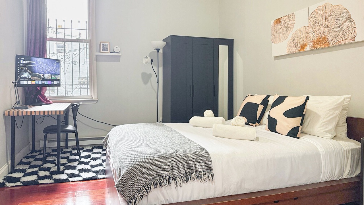 Photo of Bedroom in Spruce Hill