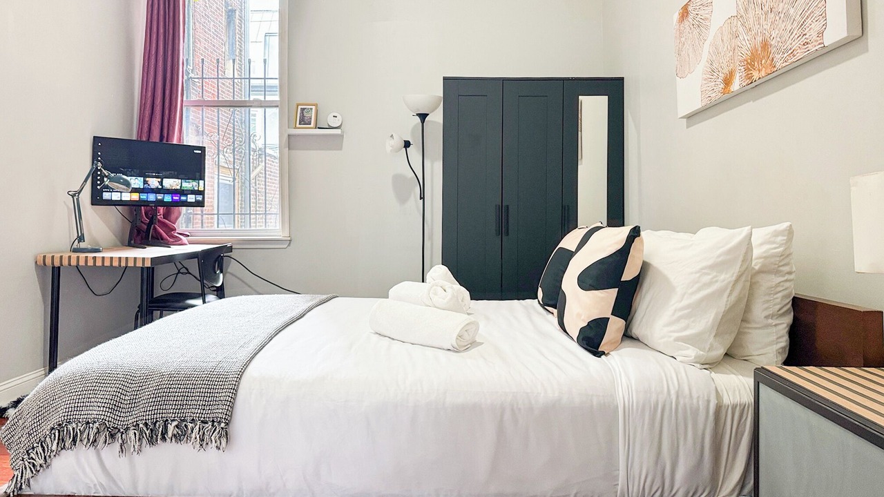 Photo of Bedroom in Spruce Hill