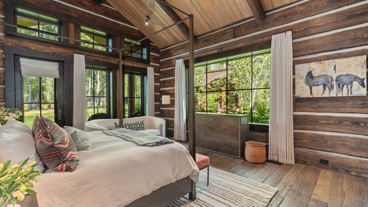 Photo of Bedroom in John Dodge