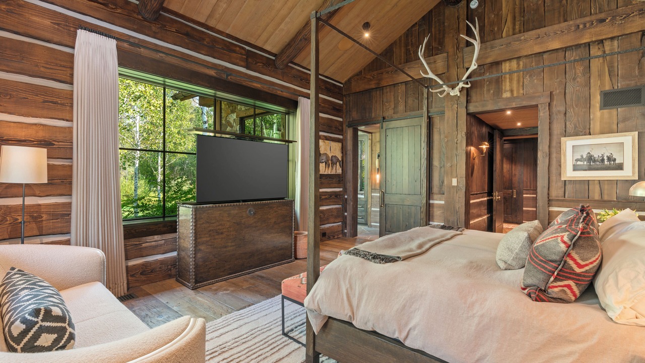 Photo of Bedroom in John Dodge