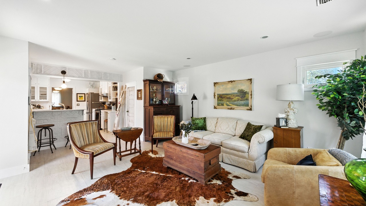 Photo of Livingroom in Dripping Springs