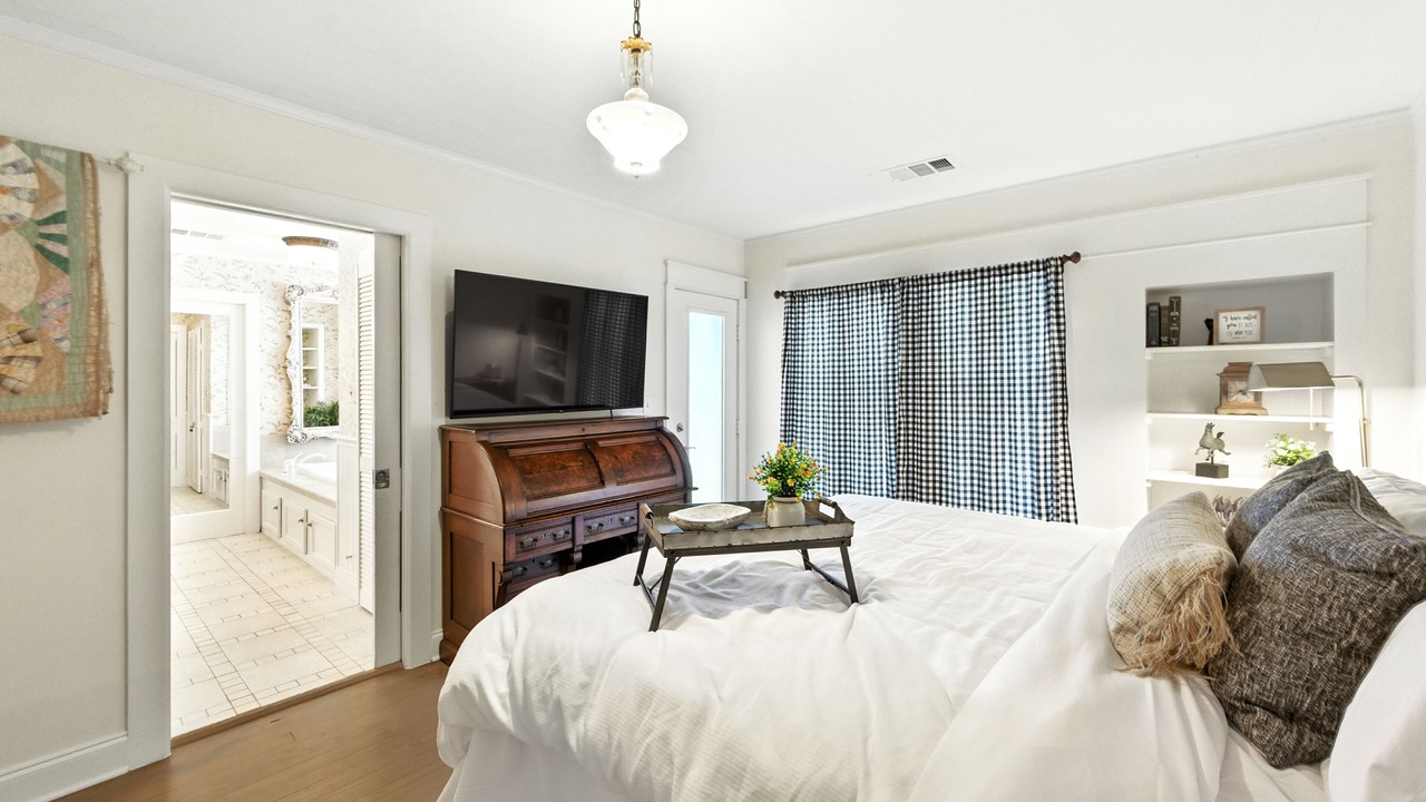Photo of Bedroom in Dripping Springs