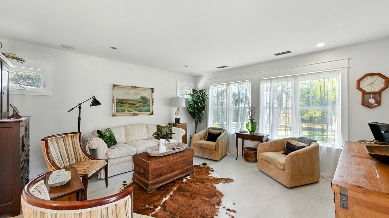 Photo of Livingroom in Dripping Springs