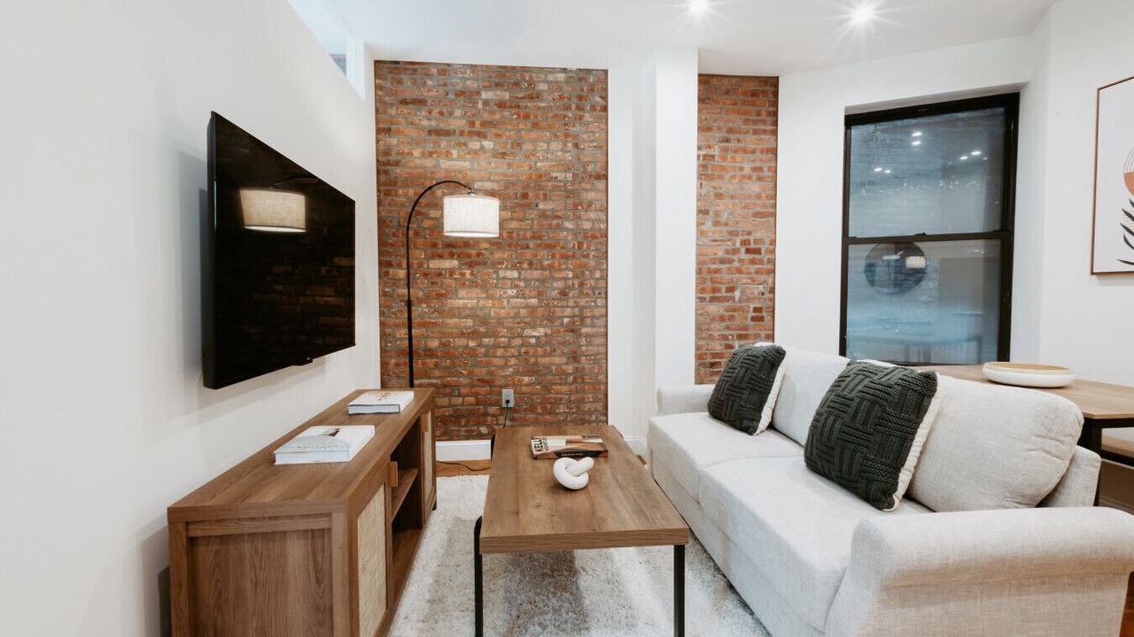 Photo of Livingroom in Manhattan Valley