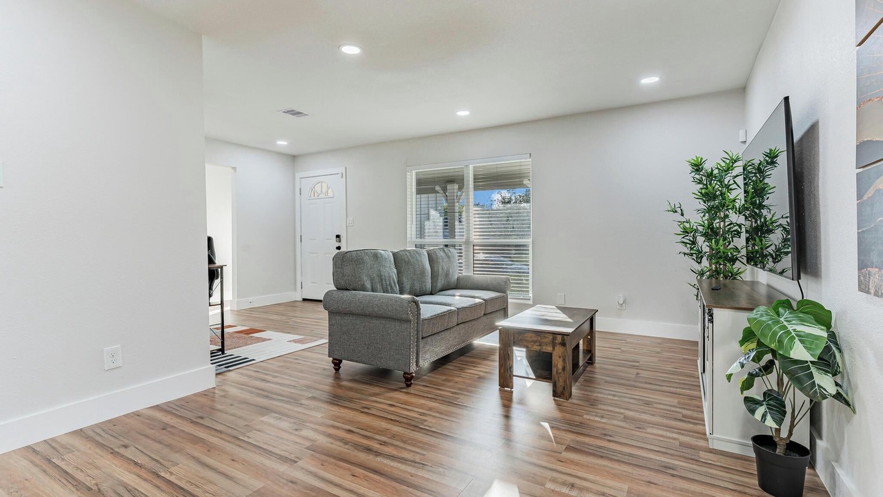 Photo of Livingroom in Central Southwest