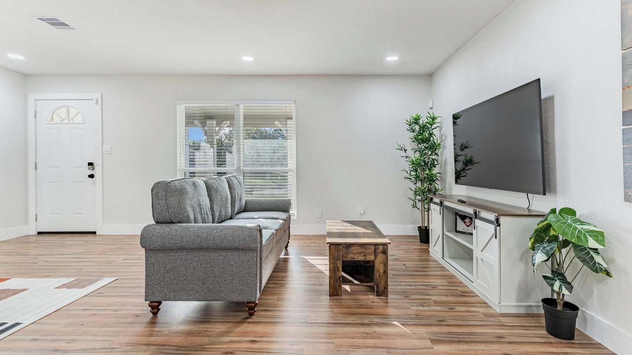 Photo of Livingroom in Central Southwest