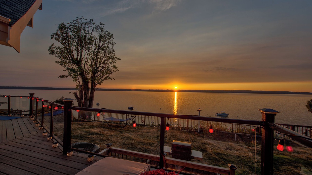 Photo of Patio Balcony in Warm Beach