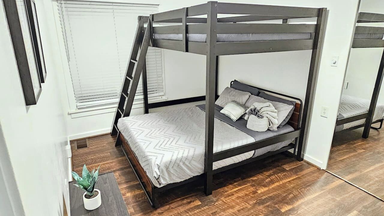 Photo of Bedroom in Middletown