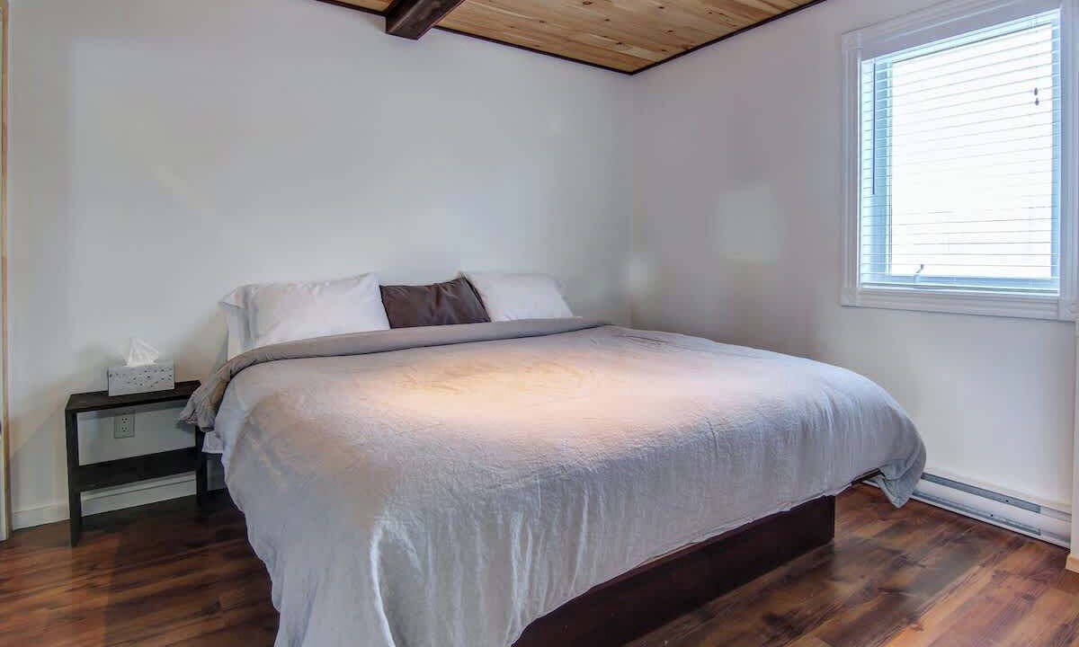 Photo of Bedroom in Saint-David-de-Falardeau