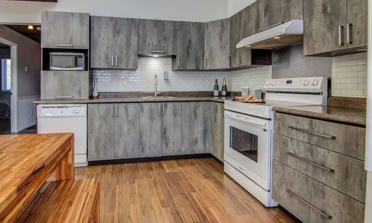Photo of Kitchen in Saint-David-de-Falardeau