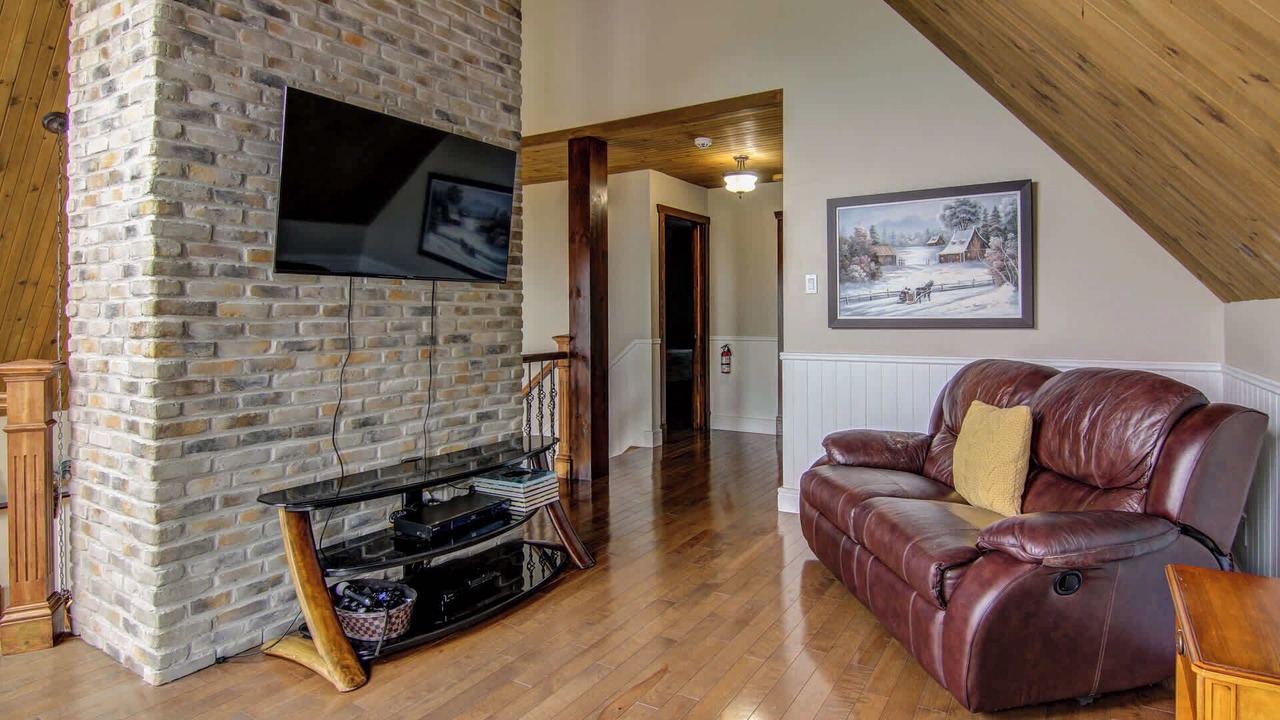 Photo of Livingroom in Saint-David-de-Falardeau