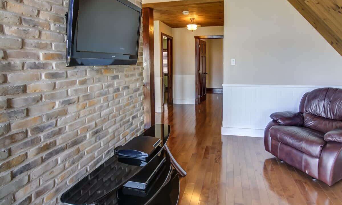 Photo of Livingroom in Saint-David-de-Falardeau