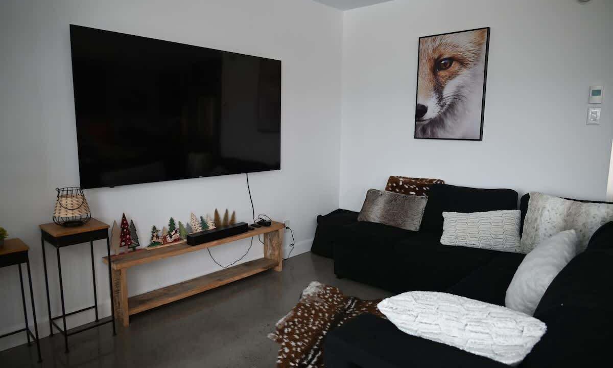 Photo of Livingroom in Saint-David-de-Falardeau