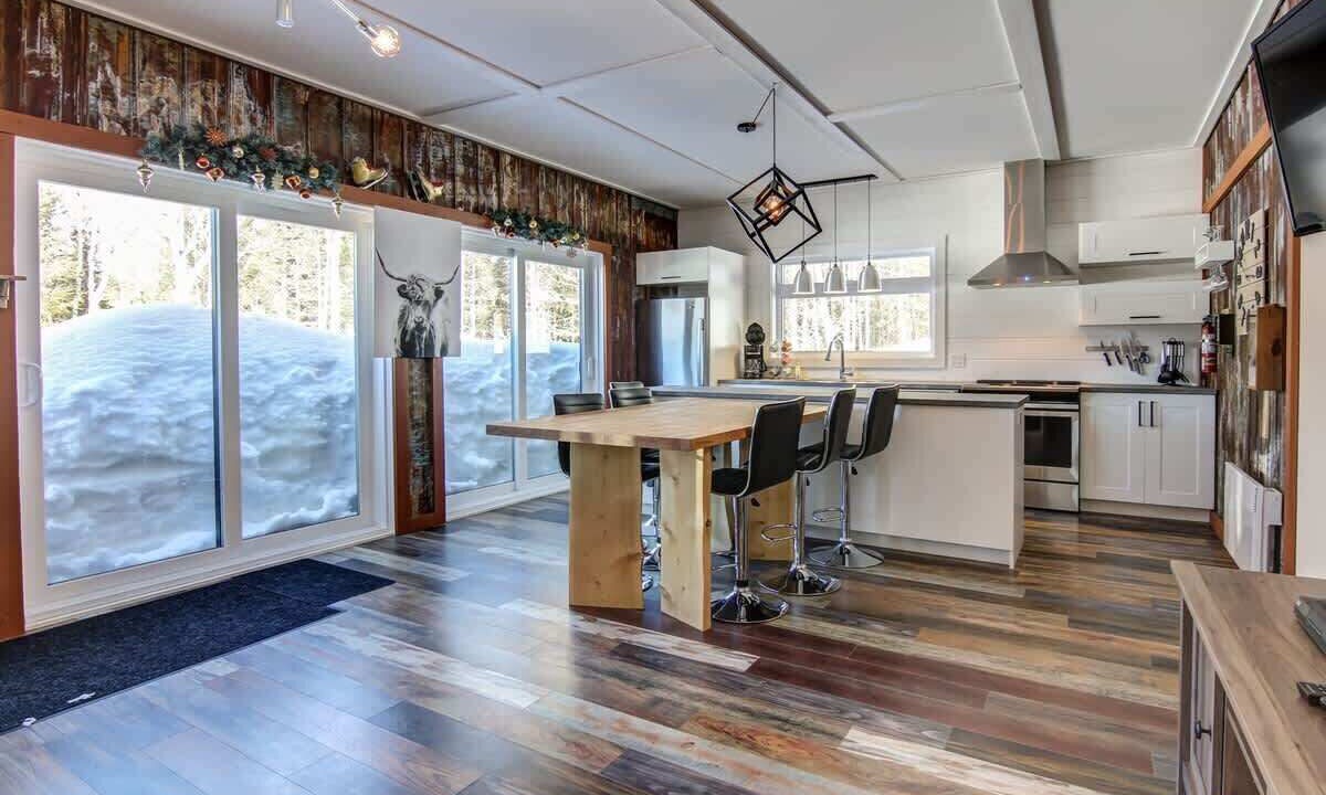 Photo of Kitchen in Saint-David-de-Falardeau