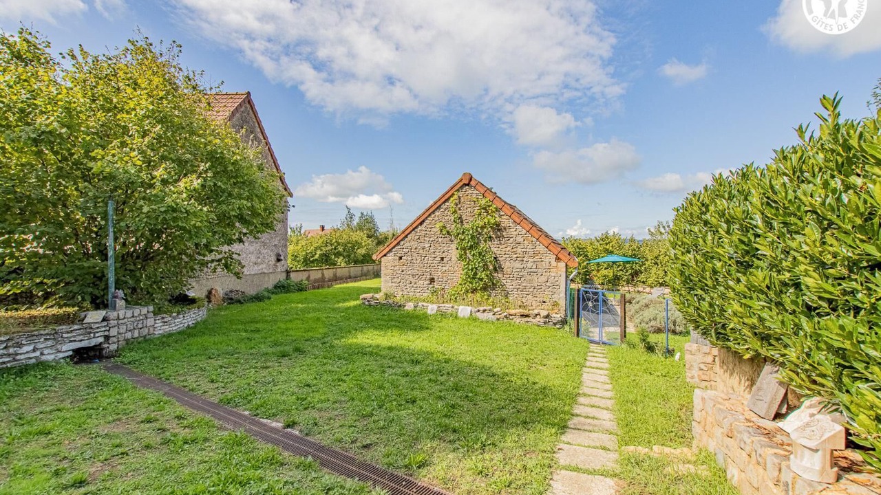 Photo of Outdoor in Saint-Ythaire