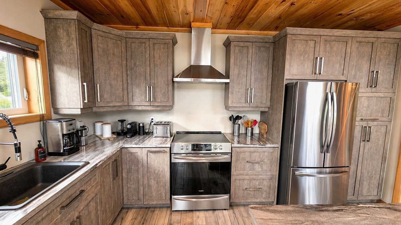 Photo of Kitchen in Saint-David-de-Falardeau