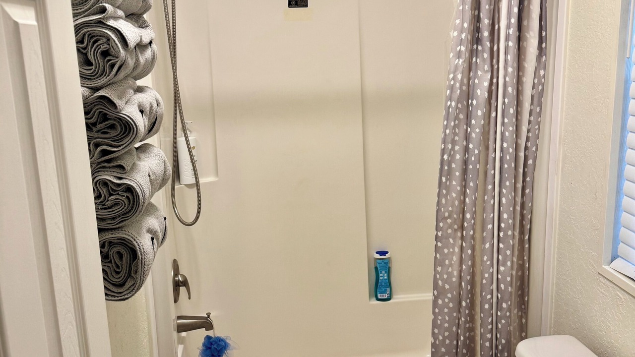 Photo of Bathroom in Junction