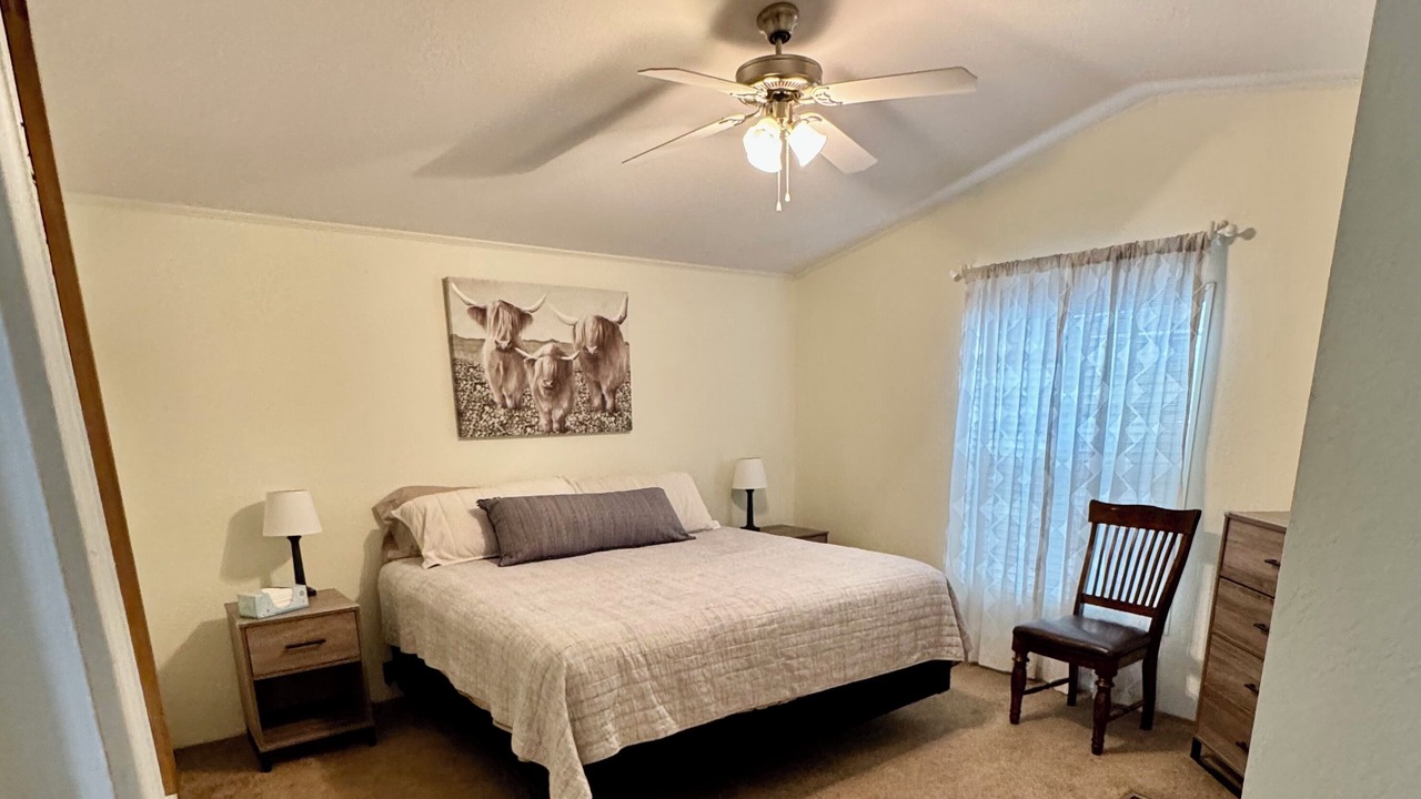 Photo of Bedroom in Junction