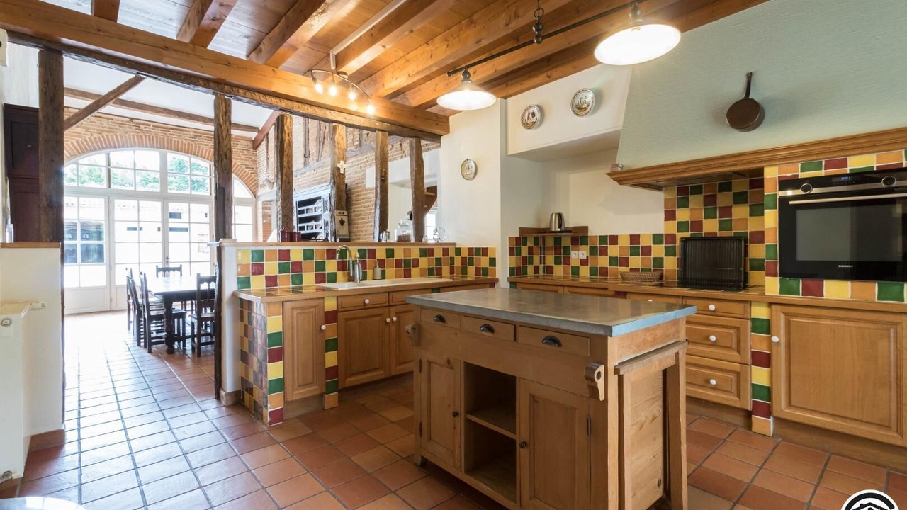 Photo of Kitchen in Beaumont-sur-Leze