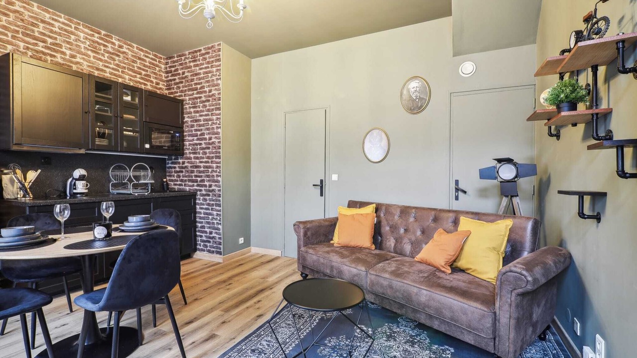 Photo of Livingroom in Saint-Honore - Jeanne d'Arc