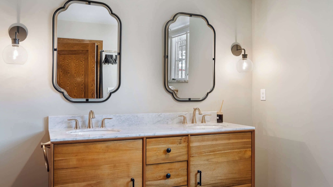 Photo of Bathroom in Glenview