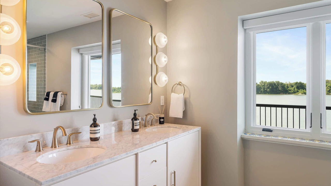 Photo of Bathroom in Glenview