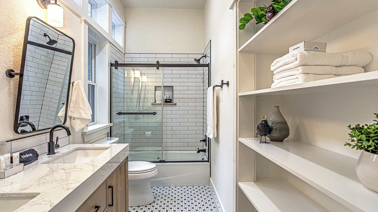 Photo of Bathroom in Bouldin