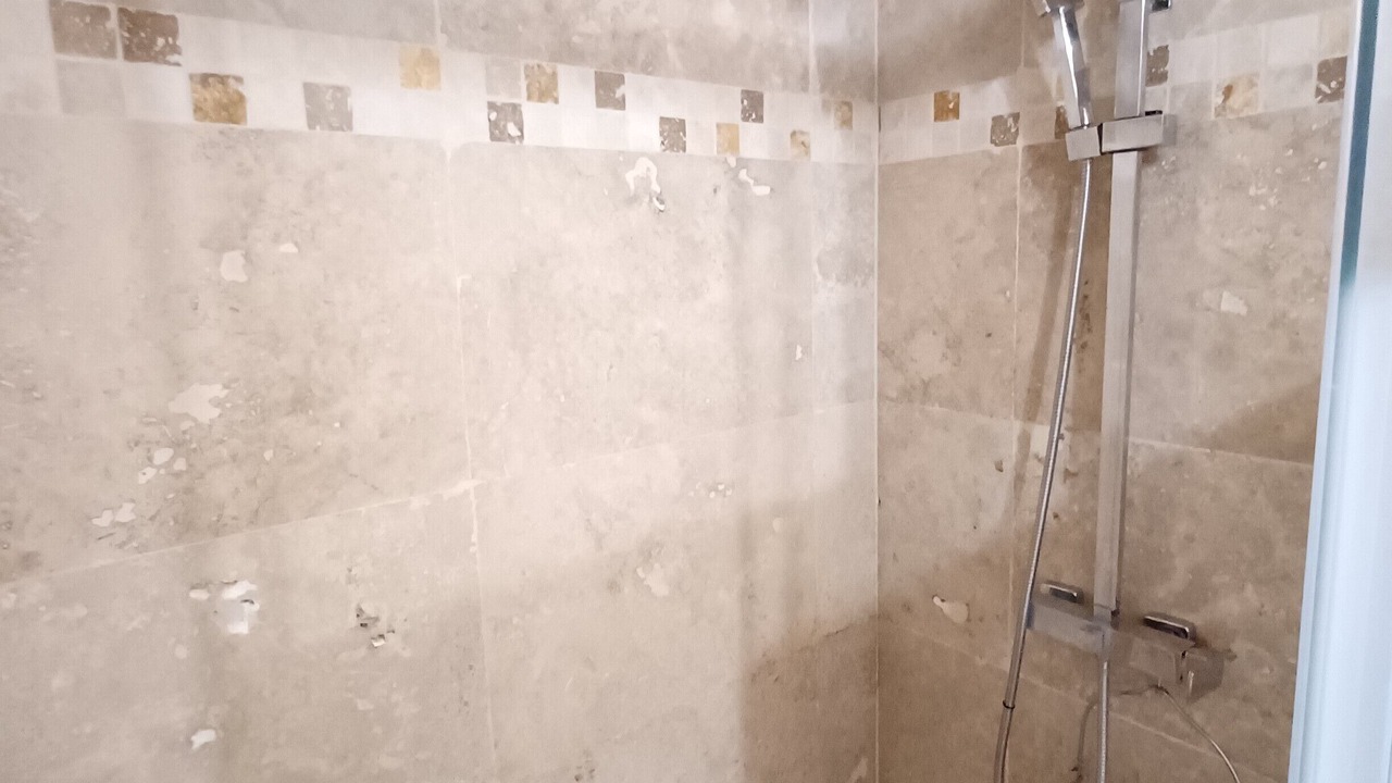 Photo of Bathroom in Hures-la-Parade