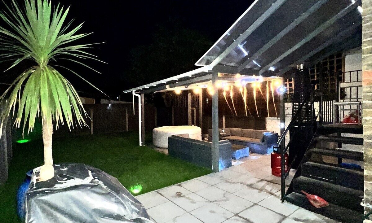 Photo of Patio Balcony in Uxbridge South