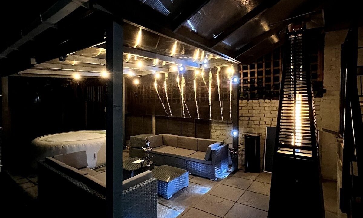 Photo of Outdoor in Uxbridge South