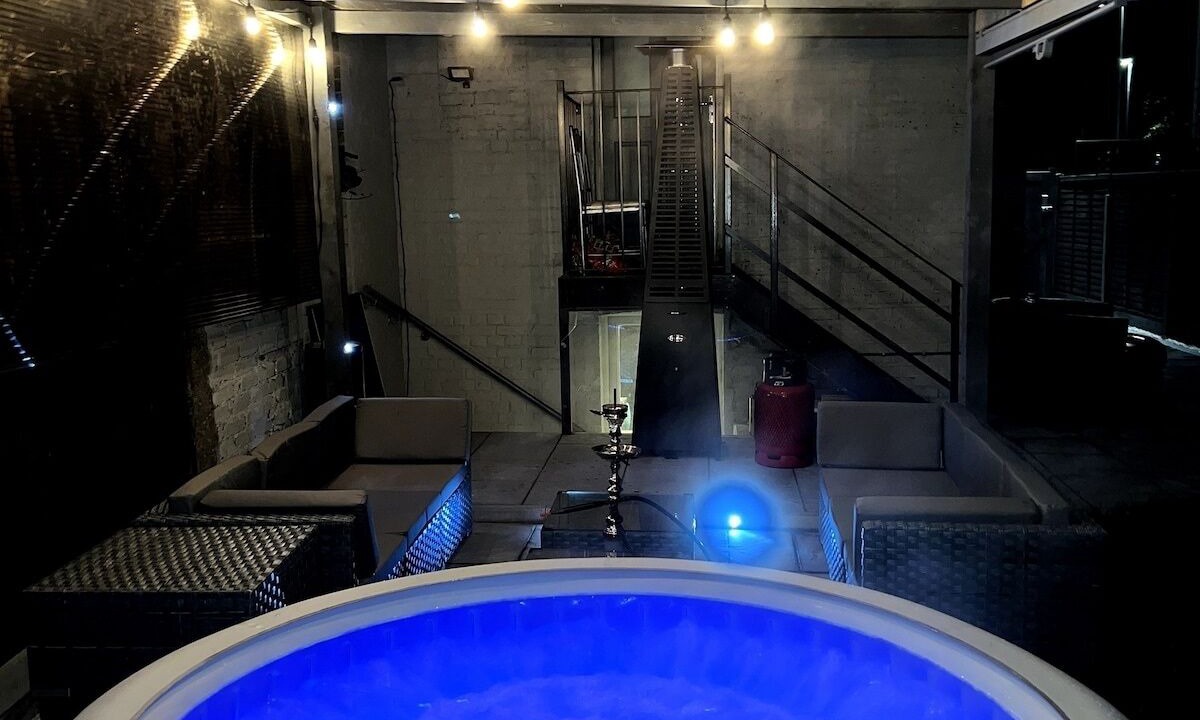 Photo of Others in Uxbridge South