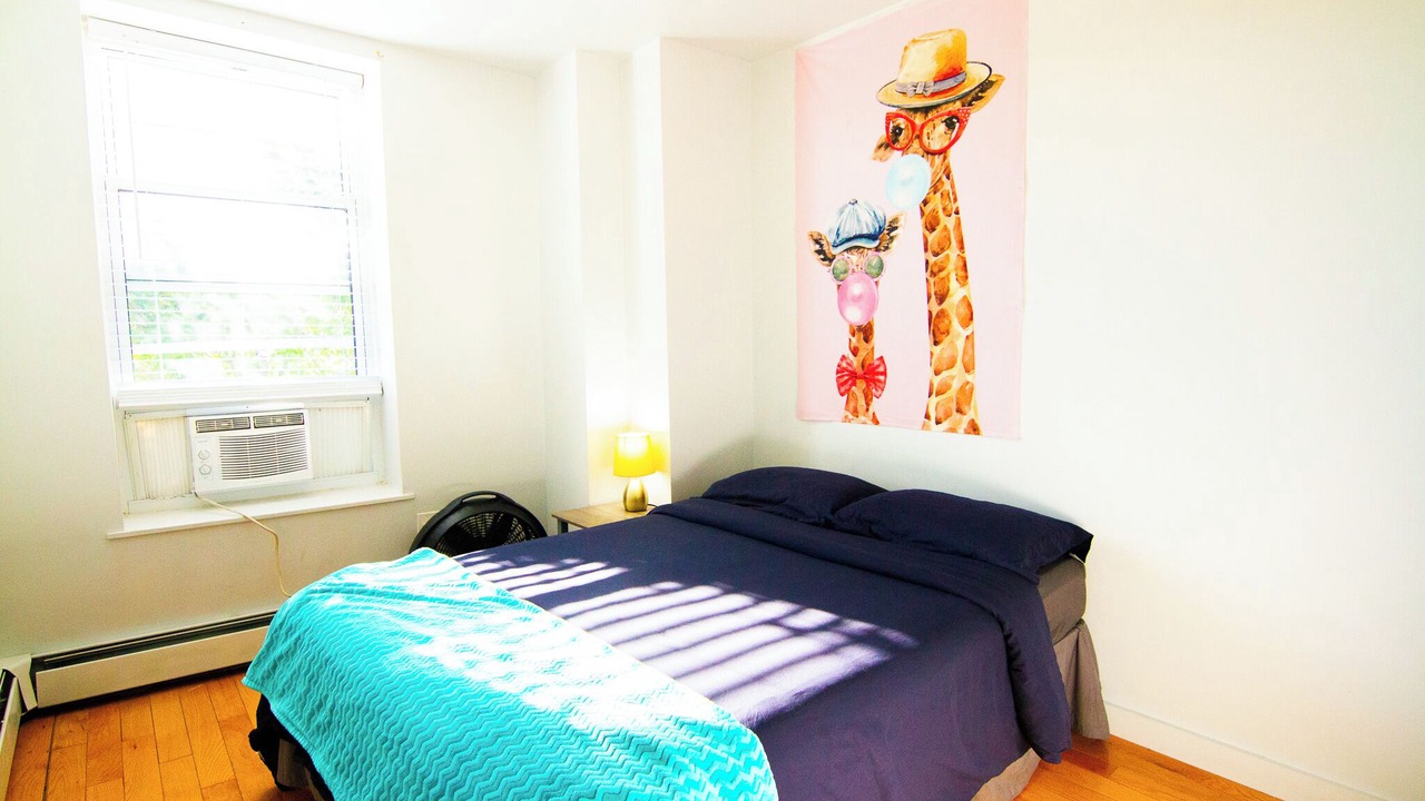 Photo of Others in East New York