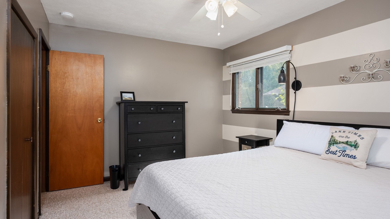 Photo of Bedroom in Lake Ann