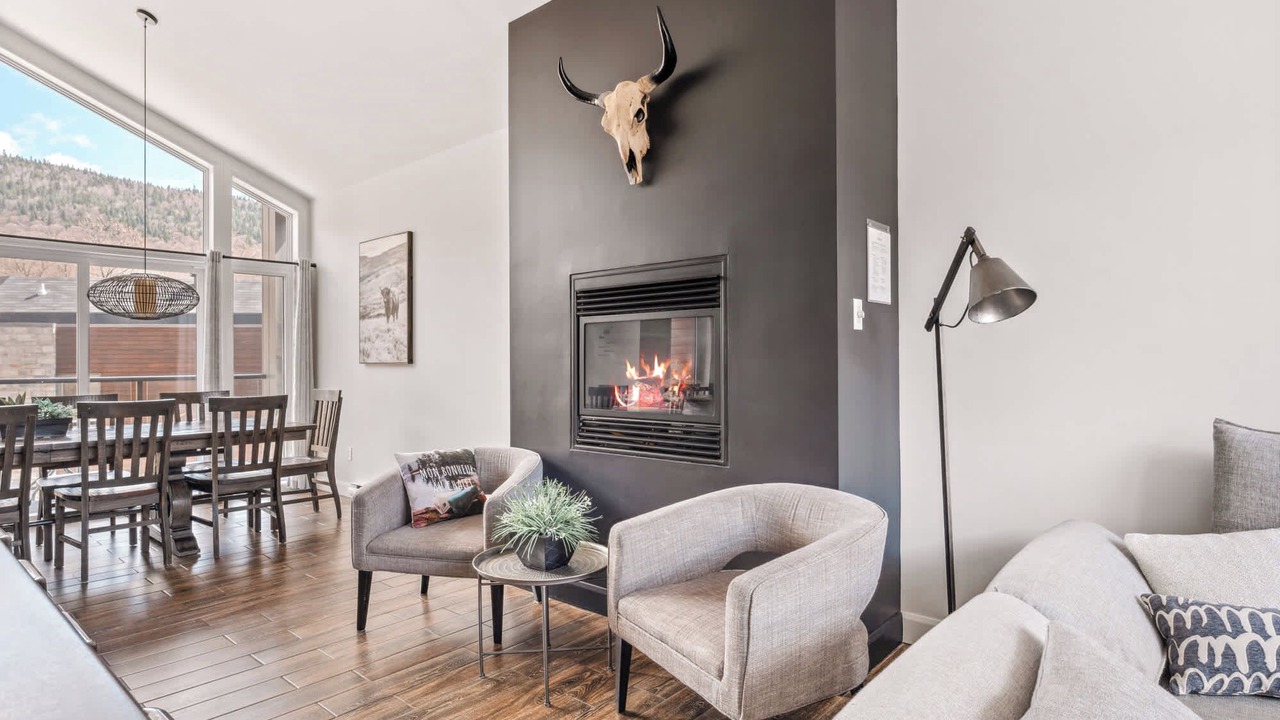 Photo of Livingroom in Stoneham