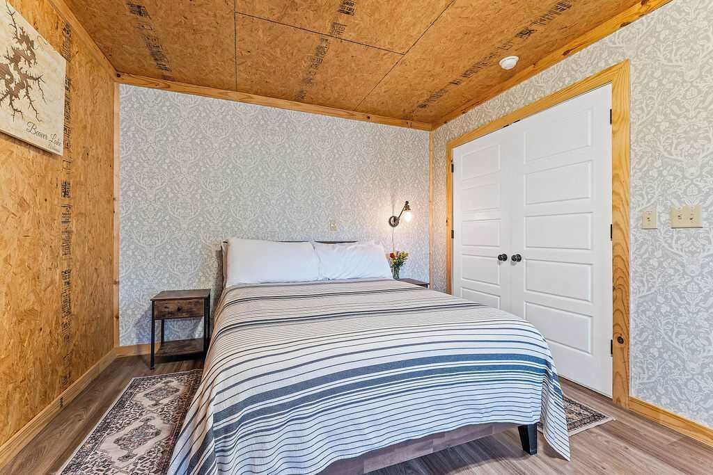 Photo of Bedroom in Eureka Springs