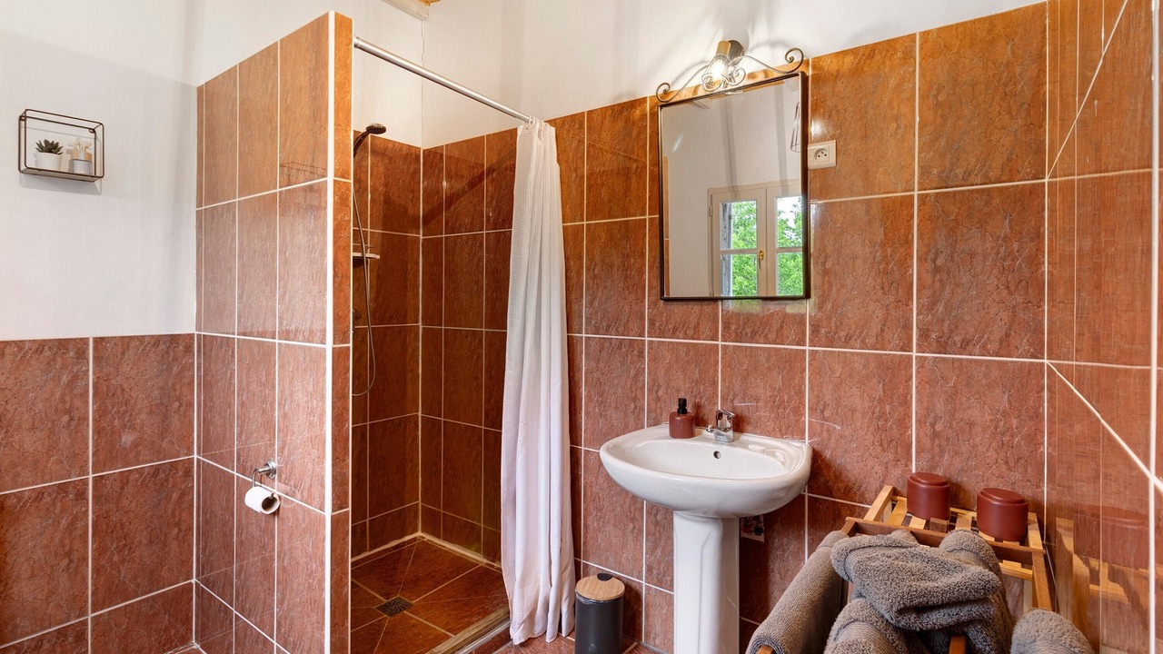 Photo of Bathroom in Lavergne