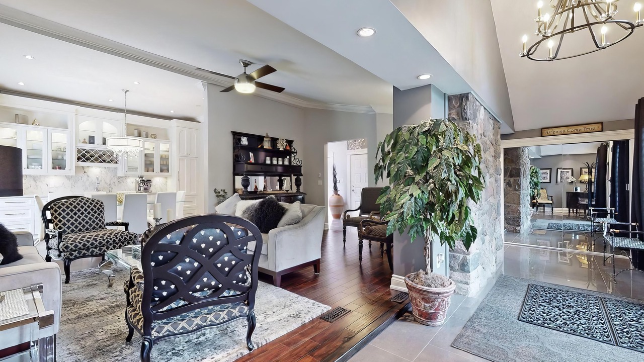 Photo of Livingroom in Henry Farm