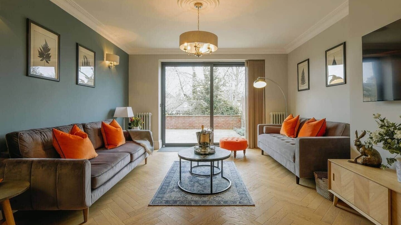 Photo of Livingroom in Cotham