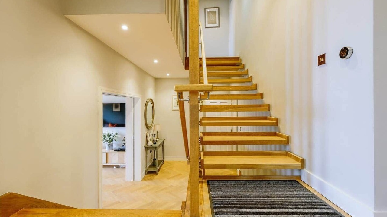 Photo of Others in Cotham