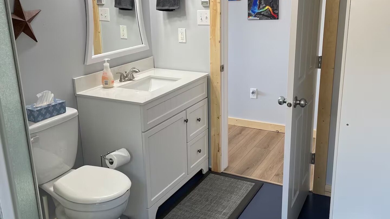 Photo of Bathroom in Division No. 16