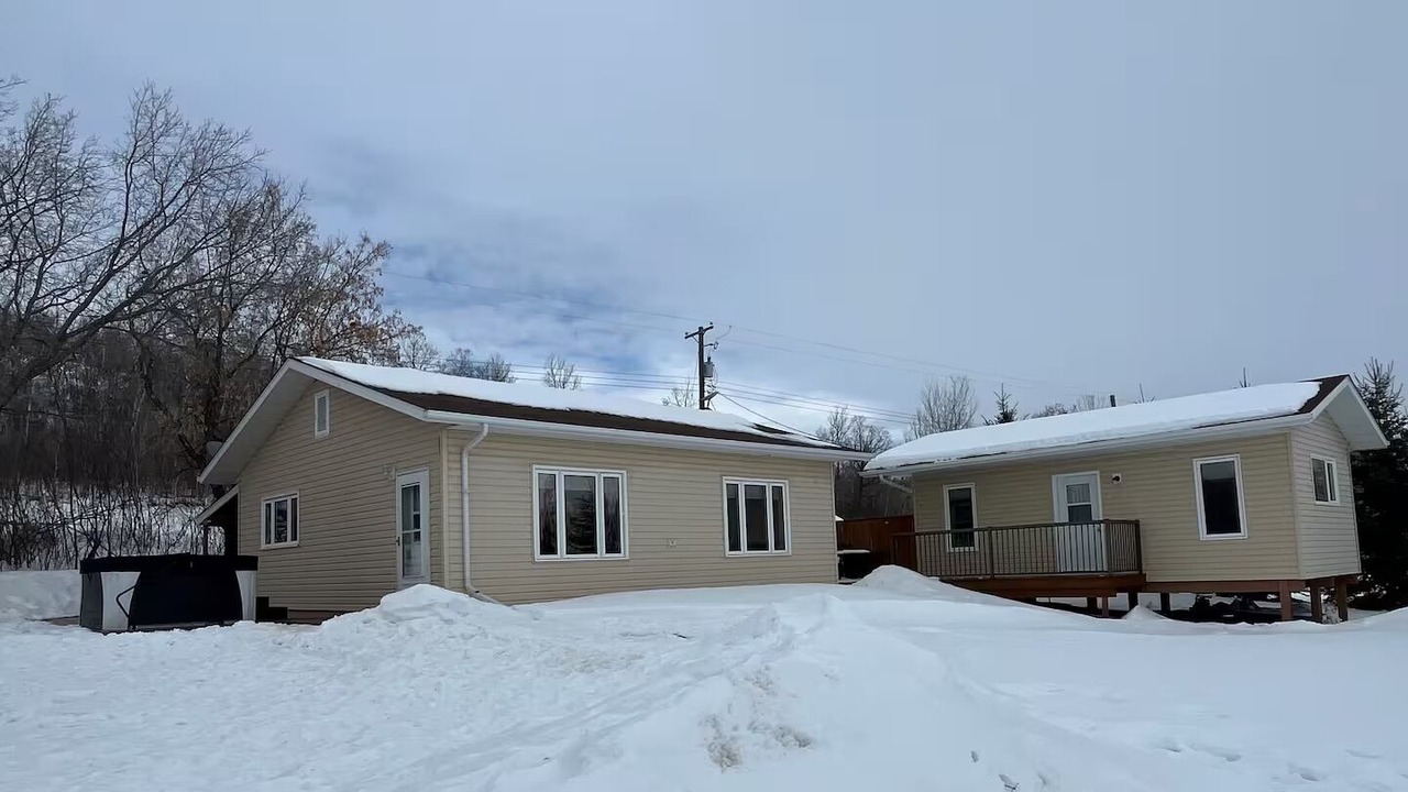 Photo of Outdoor in Division No. 16