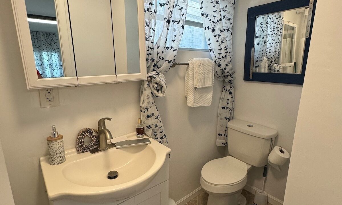 Photo of Bathroom in Astor