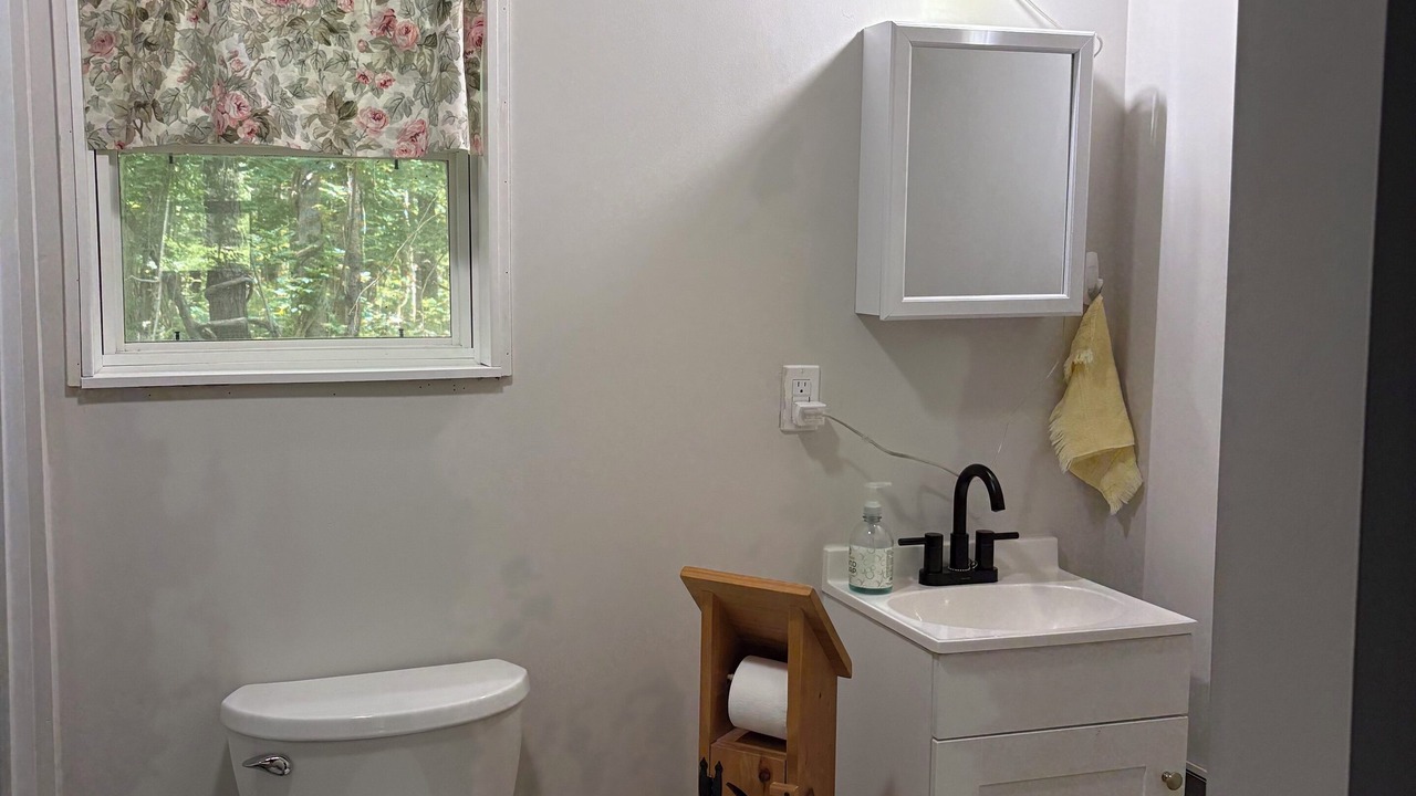 Photo of Bathroom in Greenbush
