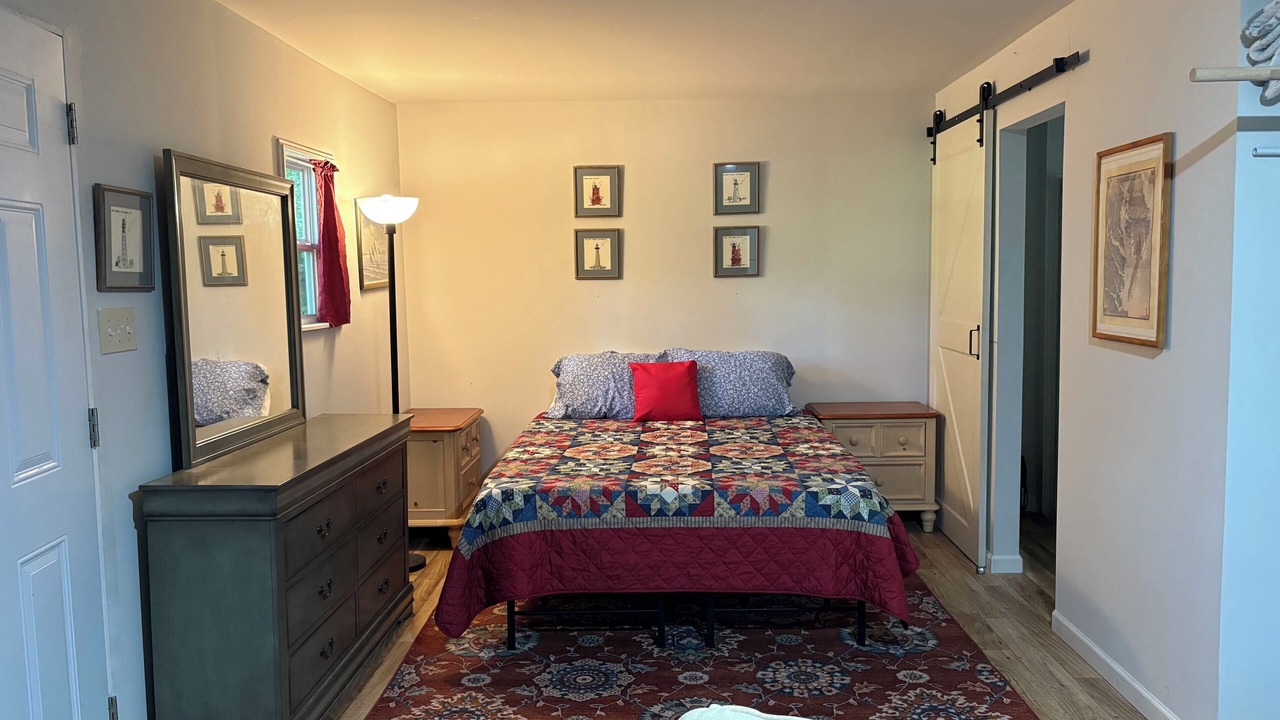 Photo of Bedroom in Greenbush
