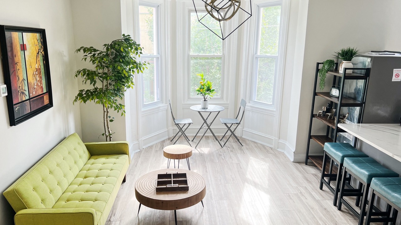 Photo of Livingroom in Powelton Village