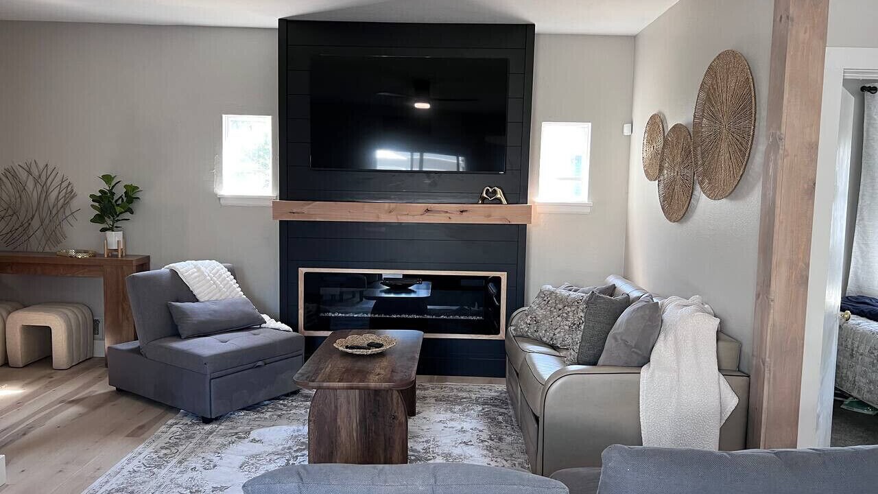 Photo of Livingroom in Northeast South Bend