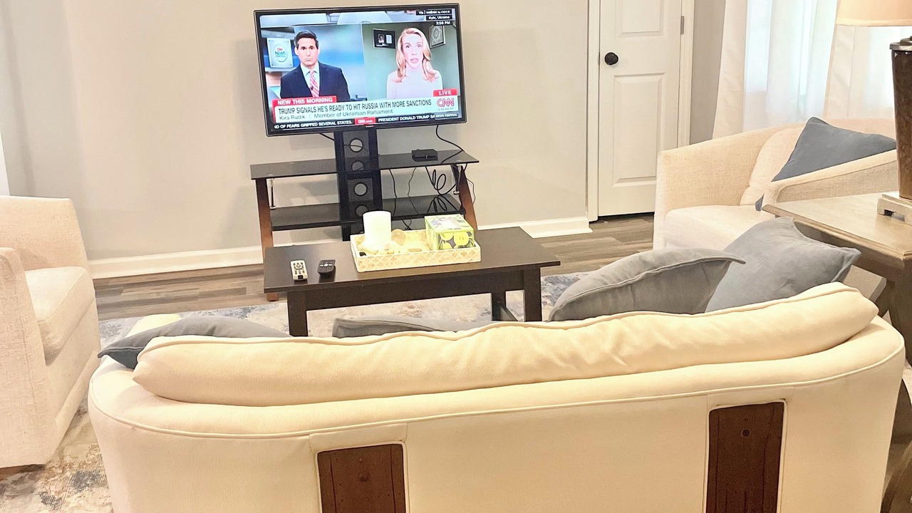 Photo of Livingroom in McDonald