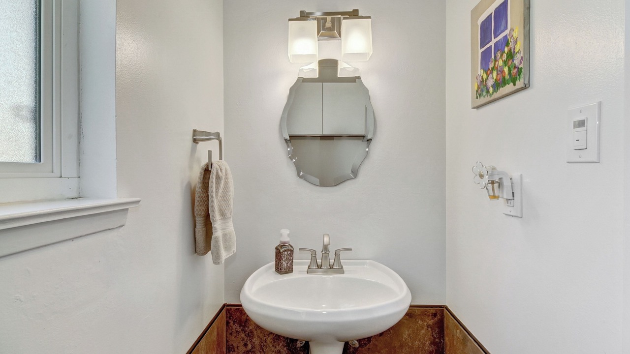 Photo of Bedroom in Loomis