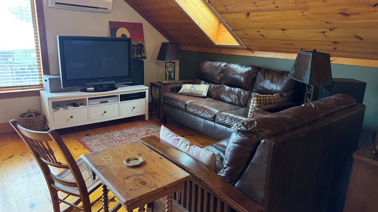 Photo of Livingroom in Keene