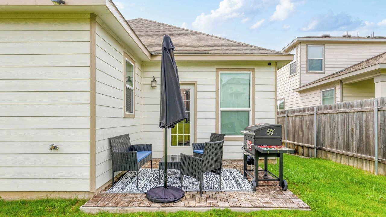 Photo of Outdoor in McNeil